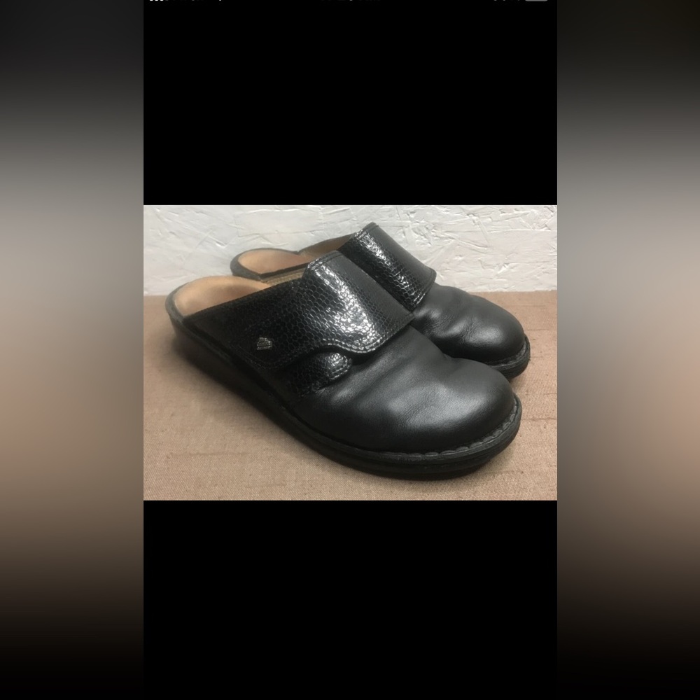 Finn Comfort Amalfi Women's Clogs Black Leather Snake Print Size 7.5D EU 38D